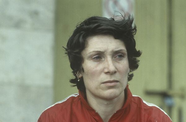 Сколько денег получали советские олимпийцы и на что тратили гонорары - Sputnik Латвия