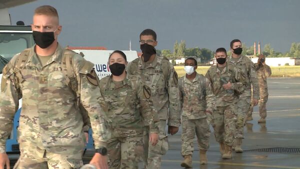 Американские солдаты проверяют готовность к экстренному развертыванию в Польше - Sputnik Латвия