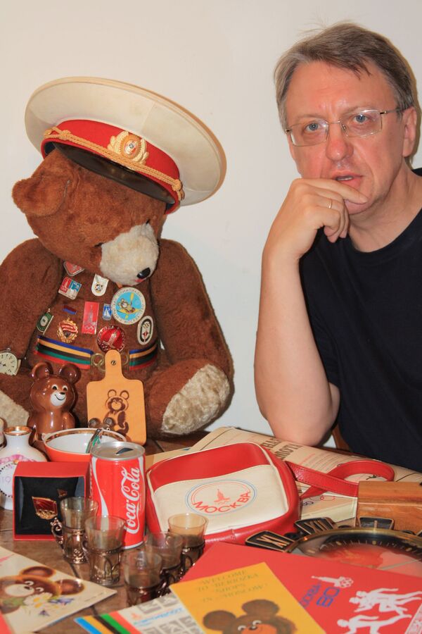 От штор до стопок – какие сувениры делали к Олимпиаде-80 - Sputnik Латвия