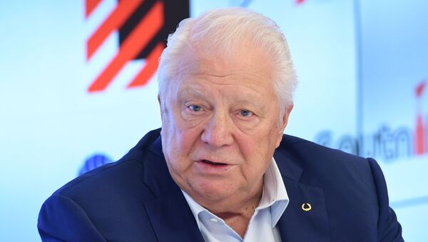 Почетный президент Олимпийского комитета России, почетный член МОК Виталий Смирнов - Sputnik Латвия
