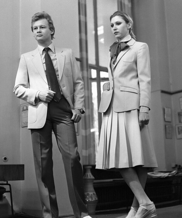 Джинсы и кроссовки: как Олимпиада-80 повлияла на моду в СССР - Sputnik Латвия