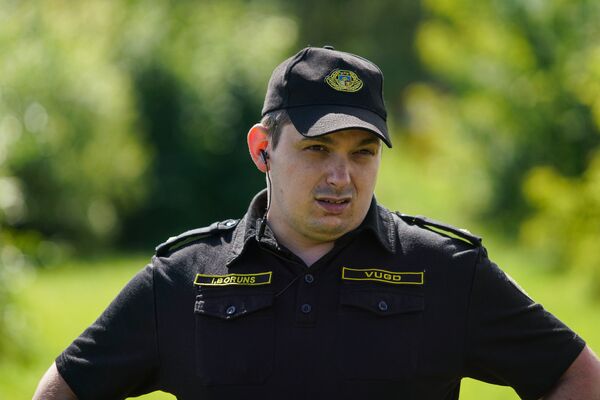 Нефть и риски: спасение водоема на территории Риги - Sputnik Латвия