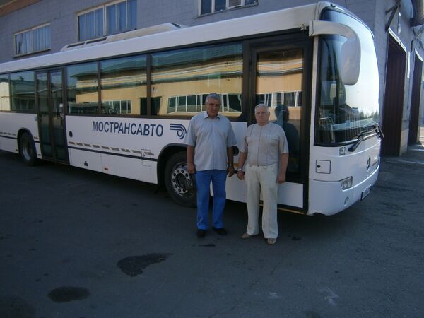 Подарков не брать, держать руль красиво: как водители работали на Олимпиаде-80 - Sputnik Латвия