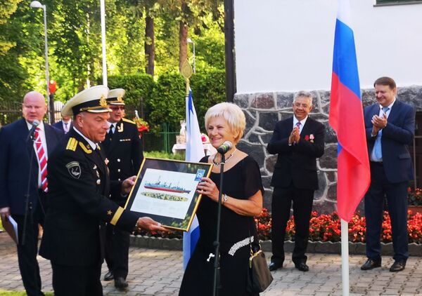 В колыбели Балтфлота: День ВМФ в российском генконсульстве в Лиепае - Sputnik Латвия