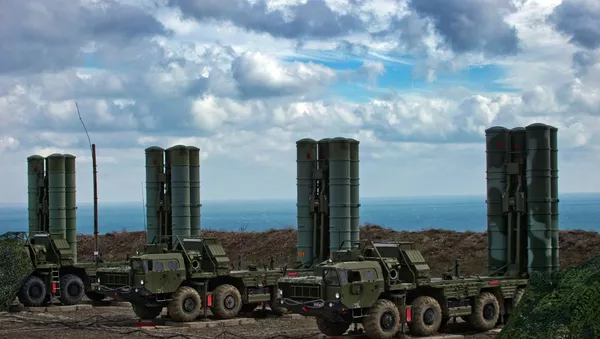 Зенитный ракетный комплекс С-400 Триумф  - Sputnik Latvija