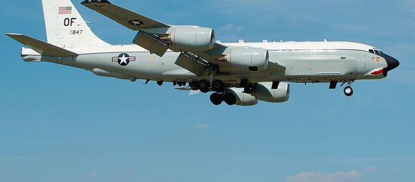 Американский самолет-разведчик RC-135U Американский самолет-разведчик RC-135U - Sputnik Latvija