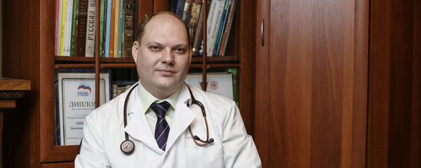 Главврач медцентра Лидер-медицина, врач-инфекционист, кандидат медицинских наук Евгений Тимаков - Sputnik Латвия