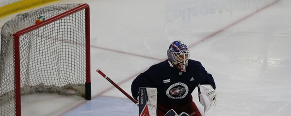 Вратарь Коламбус Блю Джекетс Элвис Мерзликин - Sputnik Латвия