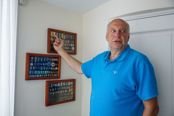 В Доме Москвы в Риге расположилась самая большая частная коллекция олимпийских мишек В Доме Москвы в Риге расположилась самая большая частная коллекция олимпийских мишек - Sputnik Латвия