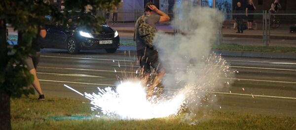 Протесты и беспорядки в Минске после президентских выборов - Sputnik Латвия