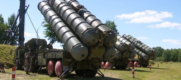 Калининград под куполом: расчеты С-400 ПВО Балтийского флота отразили авианалет условного противника Калининград под куполом: расчеты С-400 ПВО Балтийского флота отразили авианалет условного противника - Sputnik Латвия