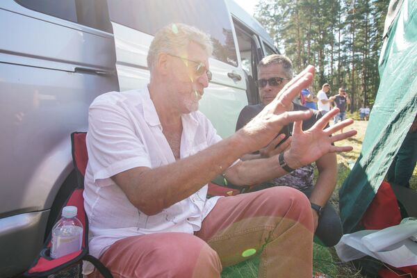 День бессмертия: На самом деле Цой жив! День бессмертия: На самом деле Цой жив! - Sputnik Латвия