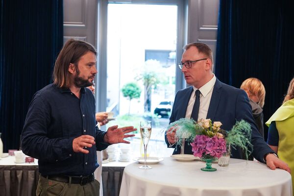 Прекрасное Ничто: в рижском отеле открылась выставка молодой художницы - Sputnik Латвия