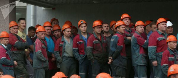 Забастовка работников предприятия Беларуськалий Забастовка работников предприятия Беларуськалий - Sputnik Latvija