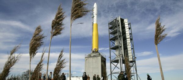 Ракета-носитель американских ВВС Минотавр-1 со спутником ORS-1 на космодроме Уоллопс Ракета-носитель американских ВВС Минотавр-1 со спутником ORS-1 на космодроме Уоллопс - Sputnik Latvija
