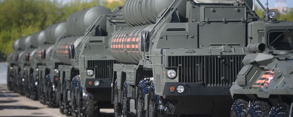 Зенитные ракетные комплексы С-400 Триумф Зенитные ракетные комплексы С-400 Триумф - Sputnik Latvija