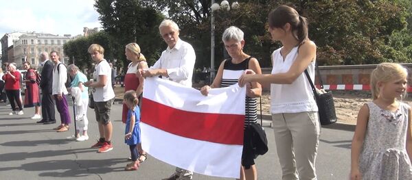 Президенты стран Балтии вышли на акцию Путь свободы в поддержку белорусской оппозиции - Sputnik Латвия