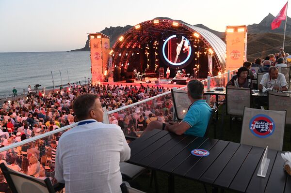 Восемнадцатый сезон джаза в Коктебеле посетили около семи тысяч зрителей - Sputnik Латвия