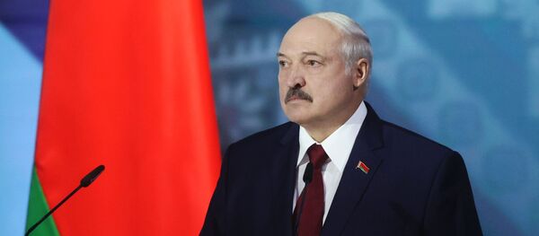 Обращение президента Белоруссии А. Лукашенко накануне президентских выборов Обращение президента Белоруссии А. Лукашенко накануне президентских выборов - Sputnik Latvija