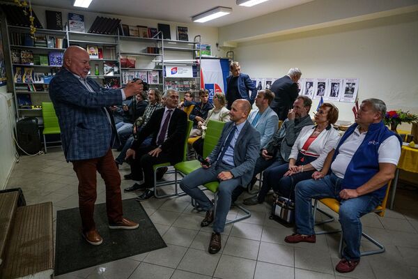 Сокрушительное поражение Согласия, триумф Прогрессивных и шанс для РСЛ - Sputnik Латвия