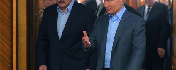 Президент РФ В. Путин и президент Белоруссии А. Лукашенко  - Sputnik Латвия
