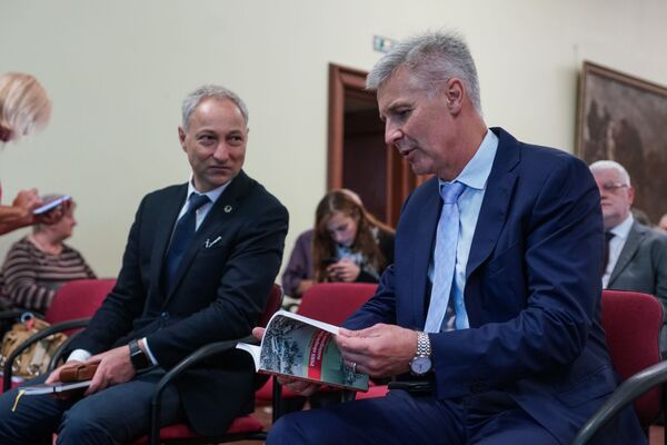 Отняли лошадь и сломали кровать: как в Латвии делают хайп на советской оккупации - Sputnik Латвия