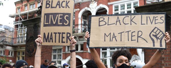 Акция BLM в Лондоне Акция BLM в Лондоне - Sputnik Latvija