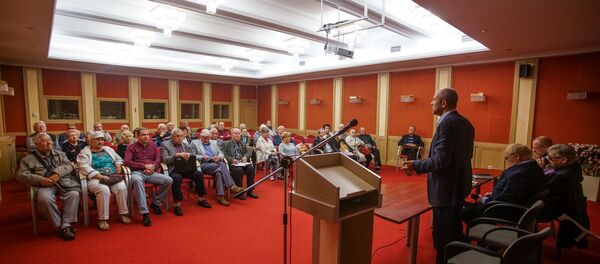 Информационный день в Общереспубликанском обществе ветеранов - Sputnik Латвия