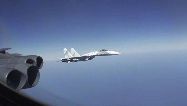Мешают отрабатывать авиаудары: в США возмутились российскими перехватами - Sputnik Latvija