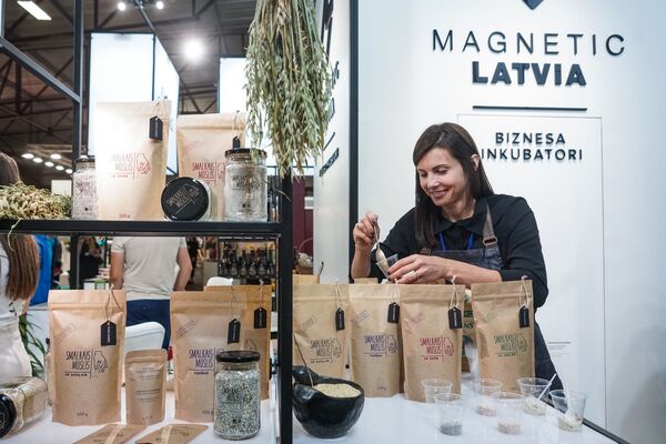 Ароматы и вкусы Riga Food 2020: кипсальский праздник в условиях пандемии - Sputnik Латвия