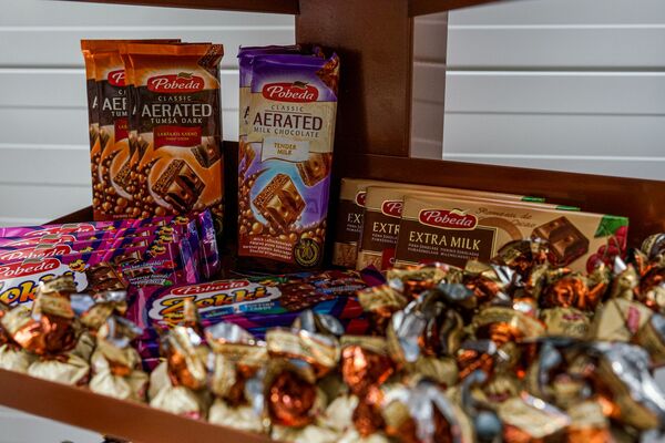 Путь шоколада: фабрика Pobeda приглашает всех желающих на экскурсии - Sputnik Латвия