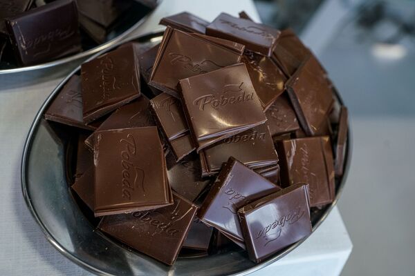 Путь шоколада: фабрика Pobeda приглашает всех желающих на экскурсии - Sputnik Латвия