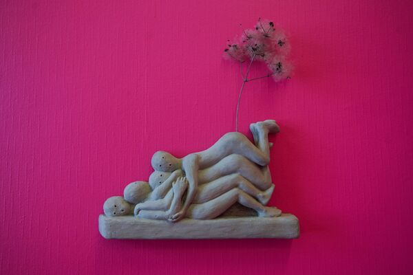 В тени дрона НАТО: в Риге проходит выставка современного искусства Survival kit - Sputnik Латвия