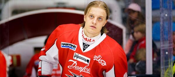 Финский защитник Тони Сунд Финский защитник Тони Сунд - Sputnik Латвия