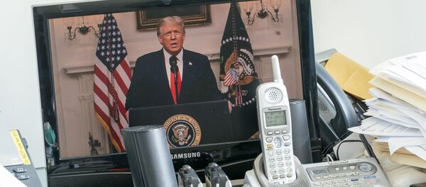Президент США Дональд Трамп во время выступления на виртуальной сессии ООН Президент США Дональд Трамп во время выступления на виртуальной сессии ООН - Sputnik Латвия