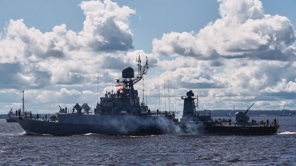 Репетиция парада в честь Дня Военно-морского флота - Sputnik Latvija