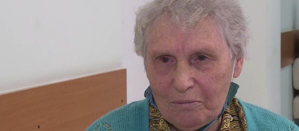“Я уколов не боюсь”: 81-летняя медсестра стала добровольцем испытаний вакцины от коронавируса - Sputnik Латвия