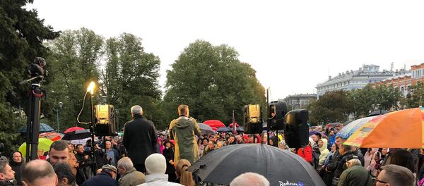 Митинг недовольных у памятника Райнису в Риге Митинг недовольных у памятника Райнису в Риге - Sputnik Латвия