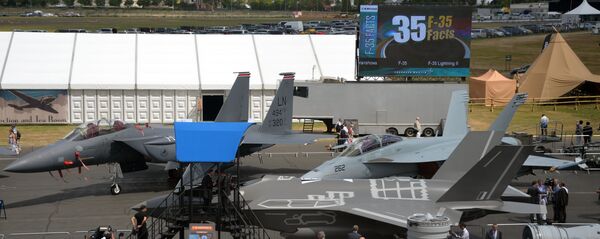 Истребители F-35A Lightning II Истребители F-35A Lightning II - Sputnik Latvija