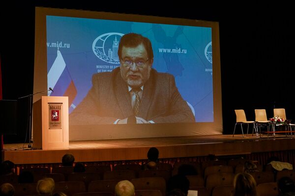 Российские соотечественники в Латвии настаивают на соблюдении своих прав - Sputnik Латвия