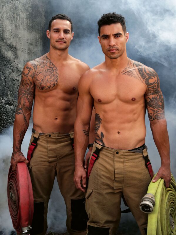 Снимок Mal & Lloyd Wright из австралийского календаря пожарных Australian Firefighters Calendar 2021 - Sputnik Латвия