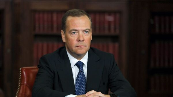 Заместитель председателя Совета безопасности РФ Д. Медведев выступил на пленарном заседании форума Открытые инновации - 2020 - Sputnik Latvija