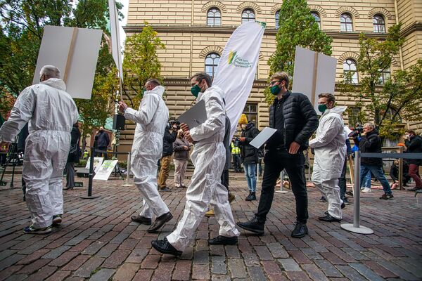 Акция протеста против повышения налогов - Sputnik Латвия