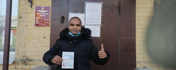 Ополченец самопровозглашенной Донецкой народной республики, гражданин Латвии Бенес Айо  - Sputnik Латвия