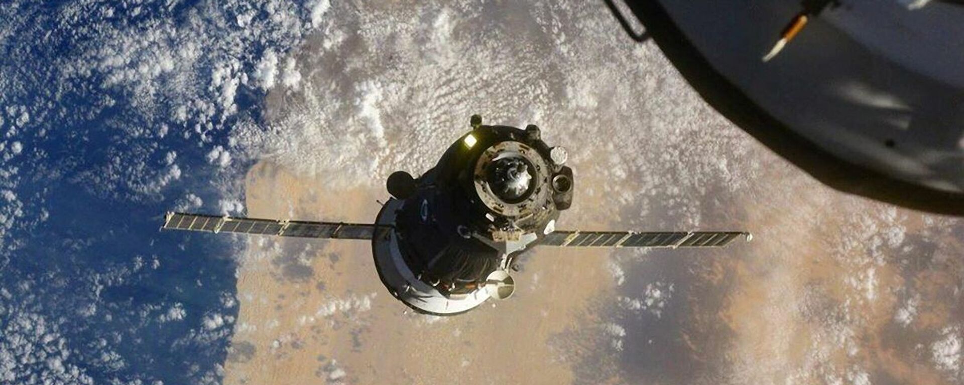 Стыковка корабля Союз МС-17 с Международной космической станцией - Sputnik Латвия, 1920, 18.02.2021