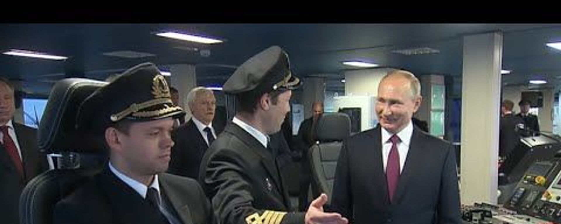 Президент России осмотрел новый неатомный ледокол, признанный самым большим в мире - Sputnik Латвия, 1920, 05.11.2020
