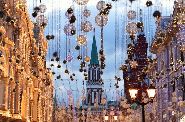Nikoļskaja ielas Ziemassvētku noformējums - Sputnik Latvija