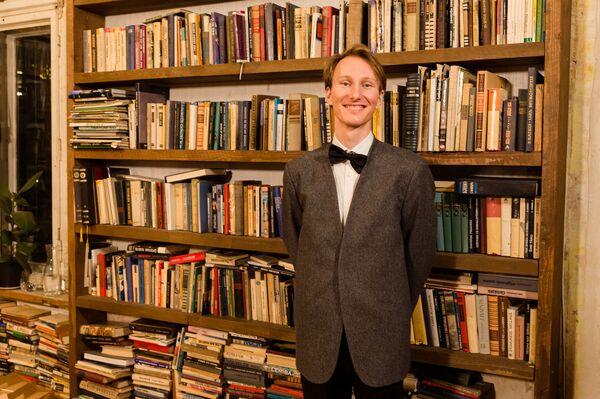 Большой Кристапс на удаленке: грустил даже красный ковер - Sputnik Латвия