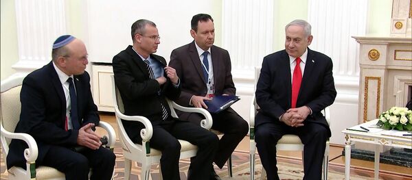 Спутник V: Израиль планирует закупать российскую вакцину от коронавируса Спутник V: Израиль планирует закупать российскую вакцину от коронавируса - Sputnik Латвия