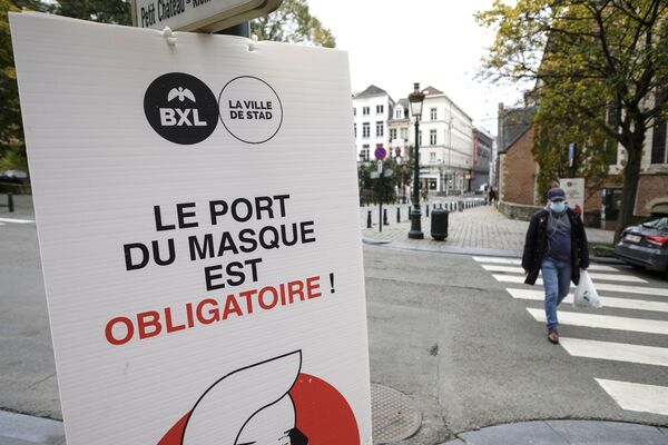 Карантин до февраля, уличные протесты и помощь армии: вторая волна COVID-19 в Европе - Sputnik Латвия